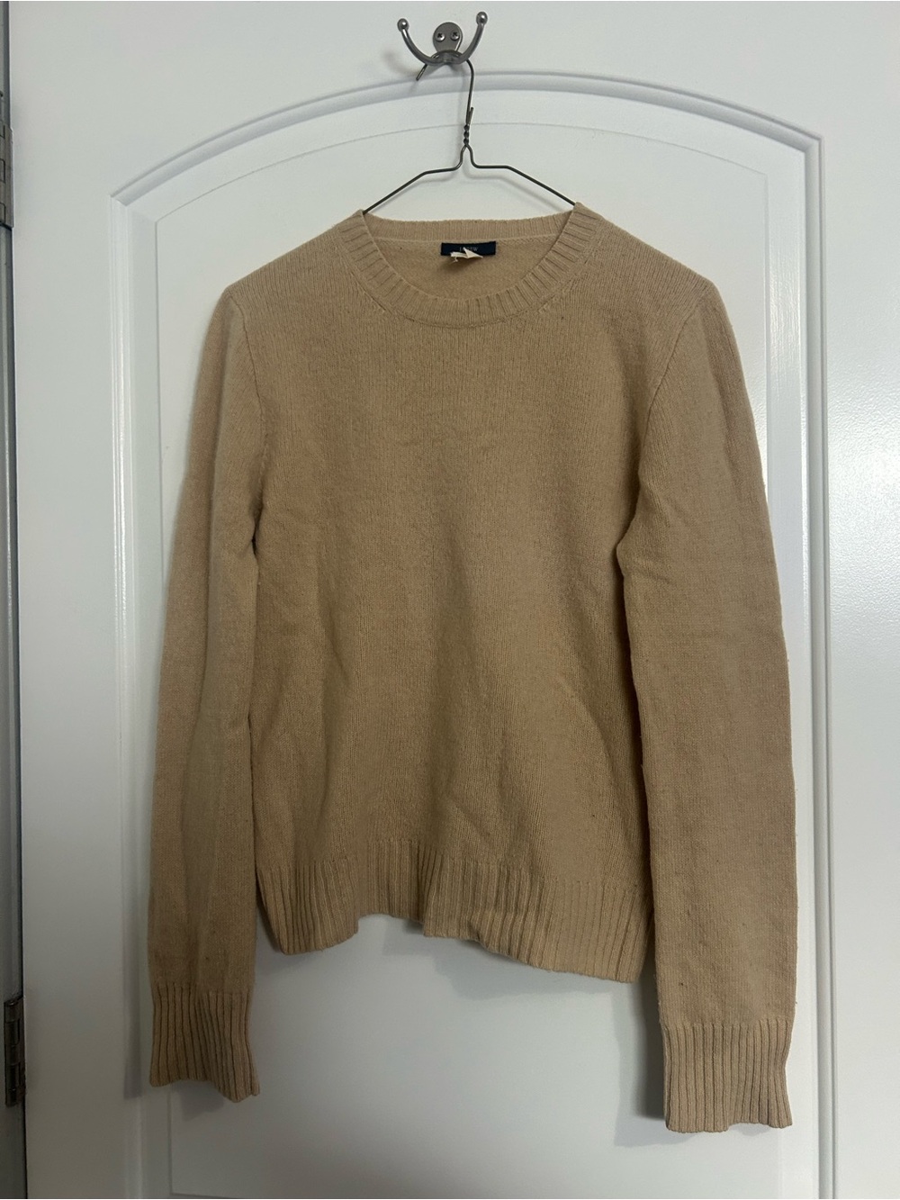 J.Crew 100% Lambs Wool Camel Crewneck Sweater size M chic 90s preppy academia